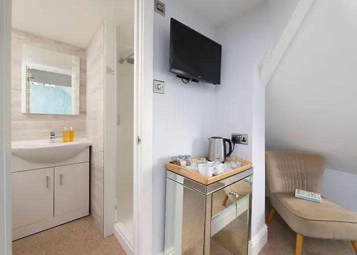 Channel View Boutique Hotel - Adults Only