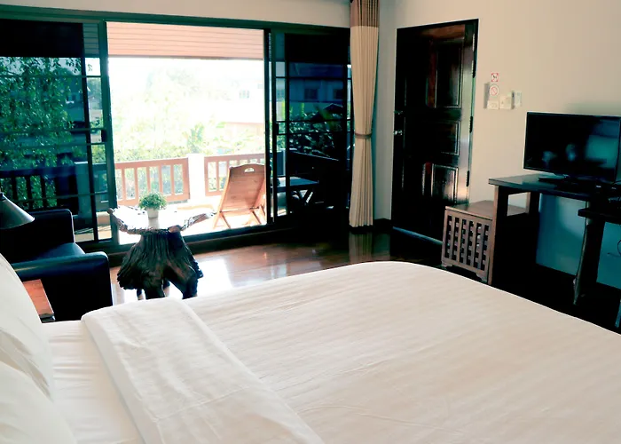 BaanRimNam Resort Trat