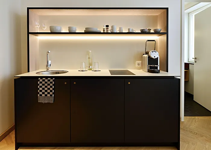 Melter Hotel & Apartments - A Neighborhood Hotel