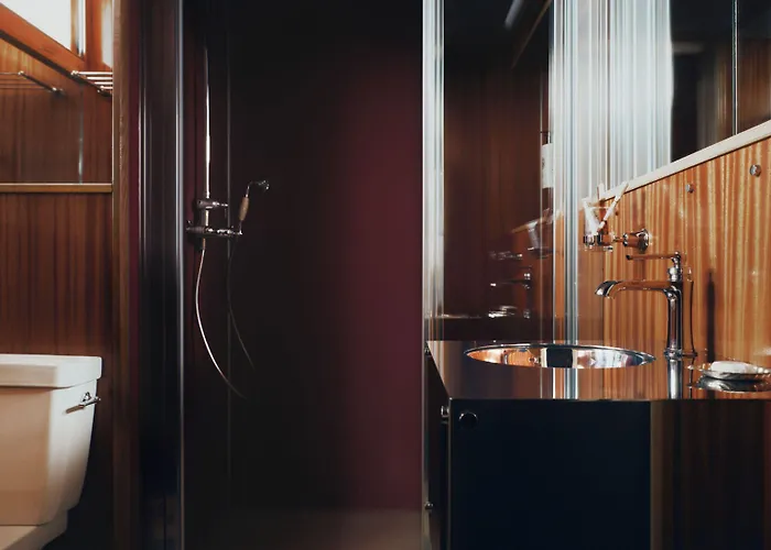 Hotel Luxia & Spa Paris