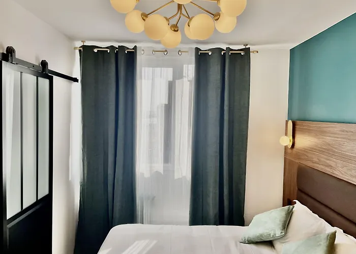 The Originals Boutique, Hotel Le Marignan,Le Havre Centre Gare