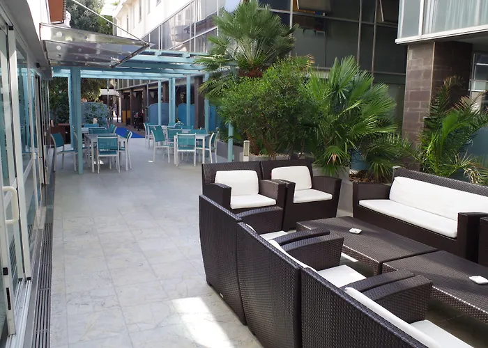 Atilius Hotel & Suites