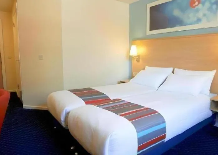 Travelodge Perth Broxden Junction
