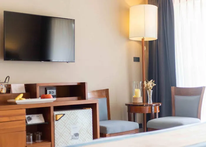 Tohsang Heritage Ubon Hotel