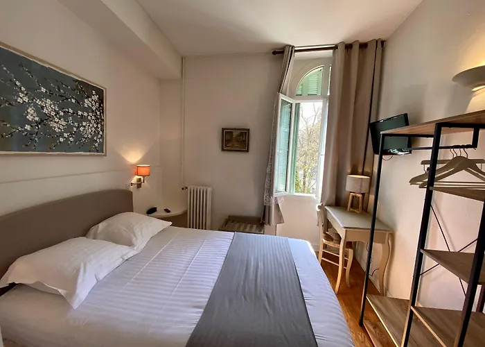 Logis Hôtel La Bellaudière Grasse