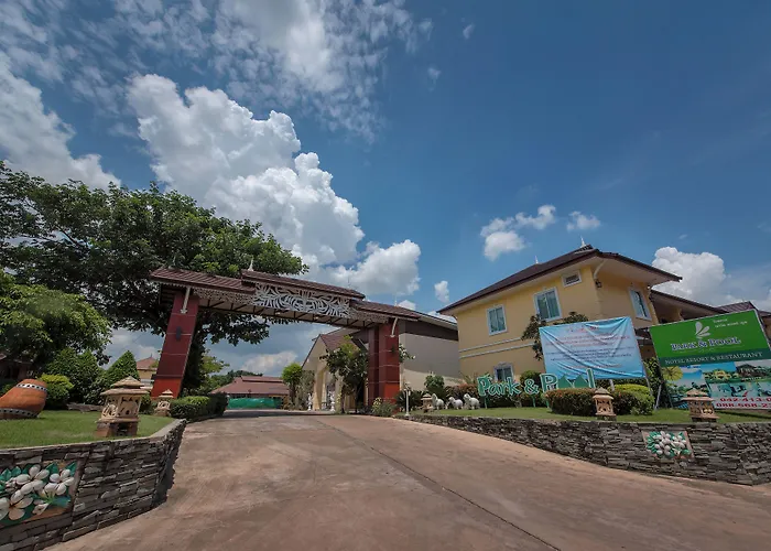 Park & Pool Resort