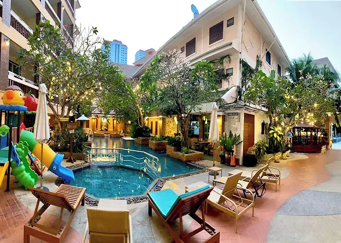 Aiyaree Place Hotel Sha Plus
