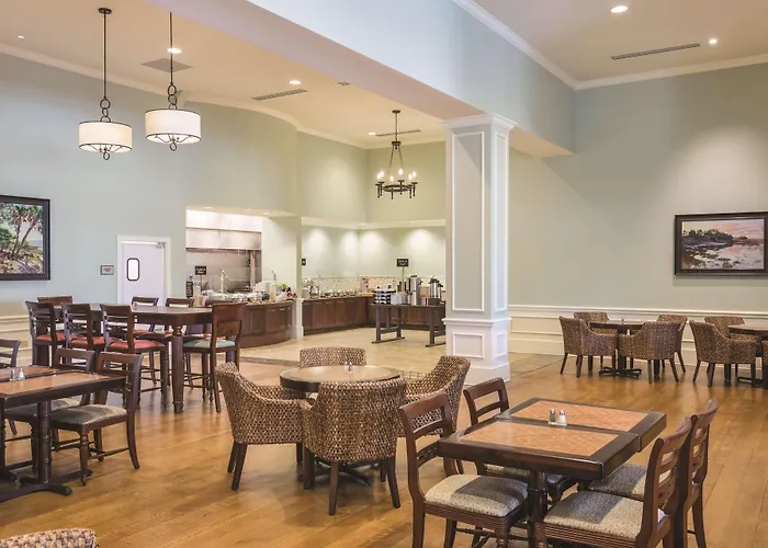Embassy Suites Savannah Historic District