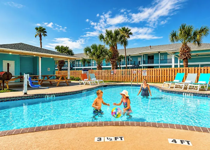 The Island Hotel Near Beach Port Aransas