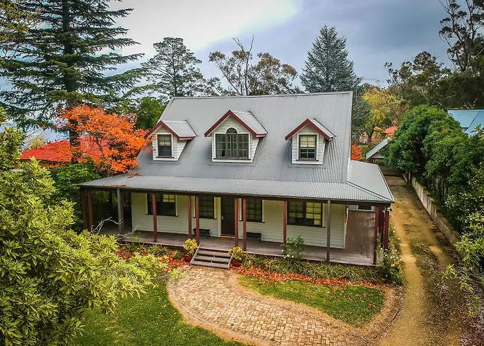 Whispering Pines Chalet & Cottages
