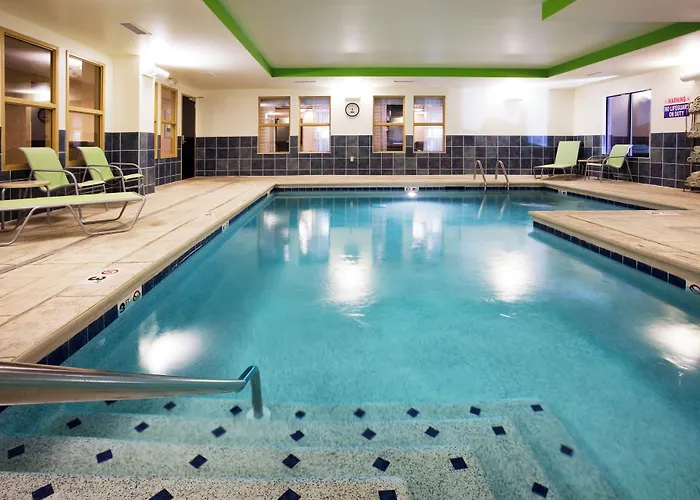Holiday Inn Express Hotel & Suites Newport South By Ihg