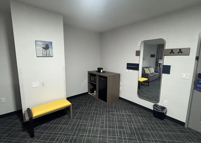 First Inn Suites