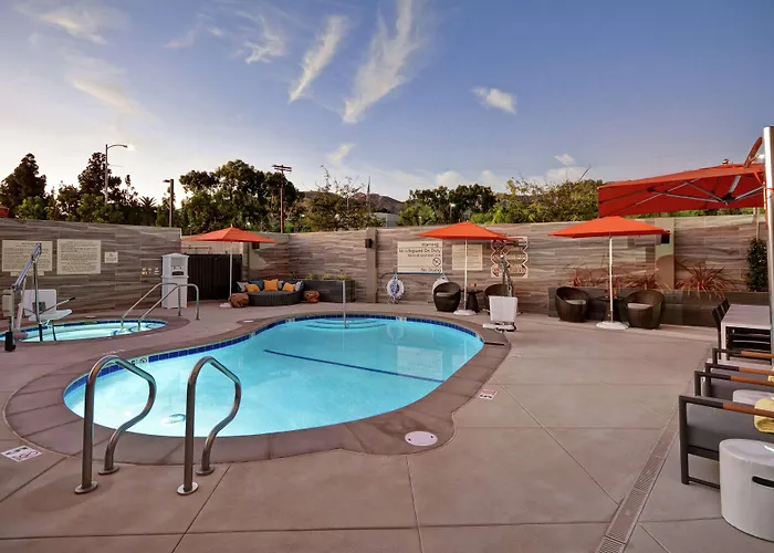 Hampton Inn & Suites Los Angeles Burbank Airport