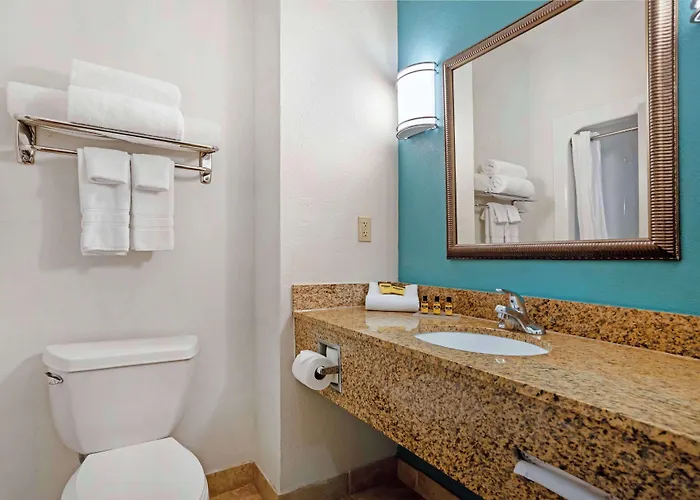 Best Western Plus Blue Angel Inn