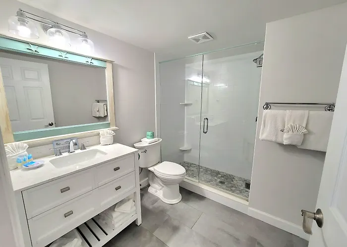 Barefoot Beach Resort