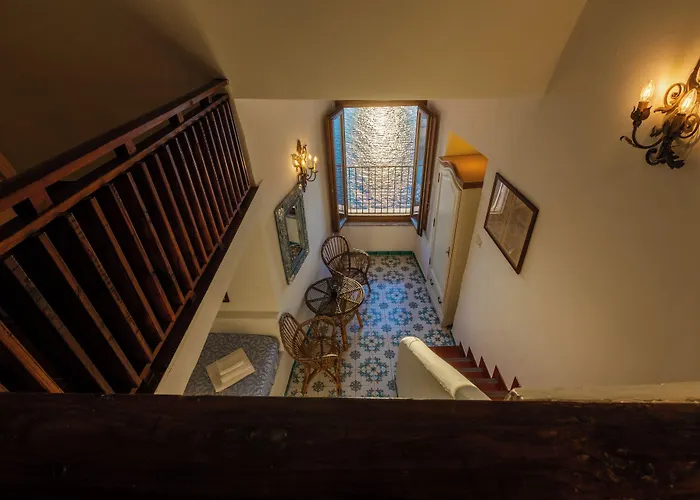 Hotel Torre Dei Borboni