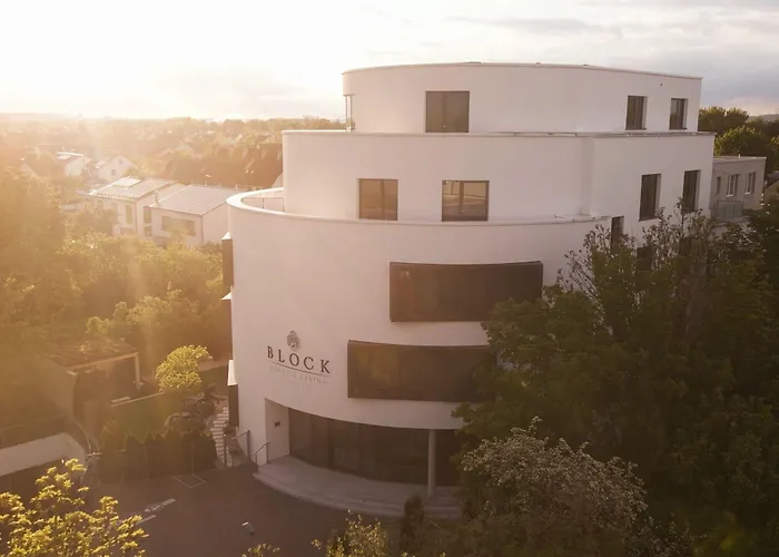 Block Hotel & Living
