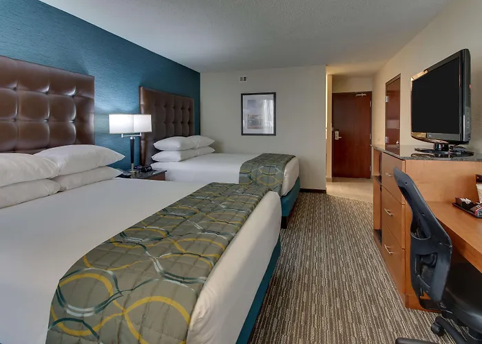 Pear Tree Inn St. Louis Airport