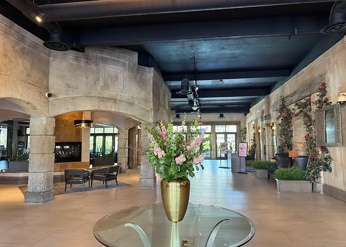 Tuscany Suites & Casino