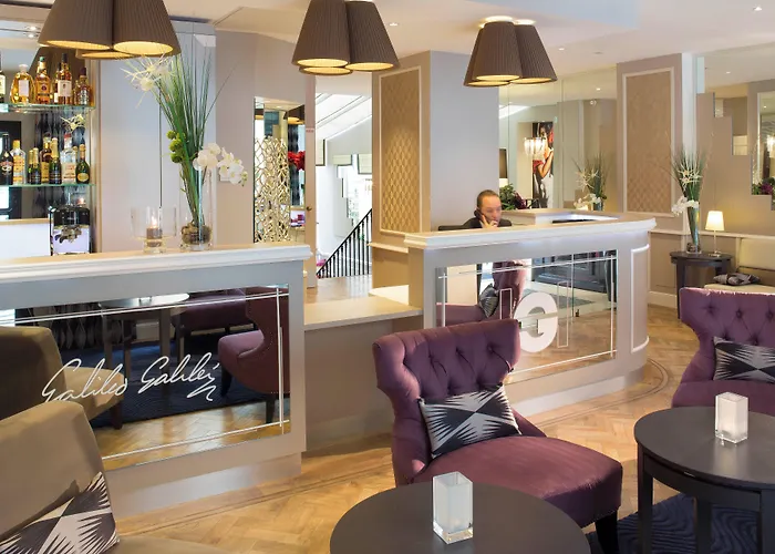 Hôtel Galileo Champs Elysées
