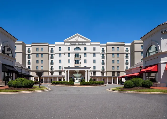Hampton Inn & Suites South Park At Phillips Place