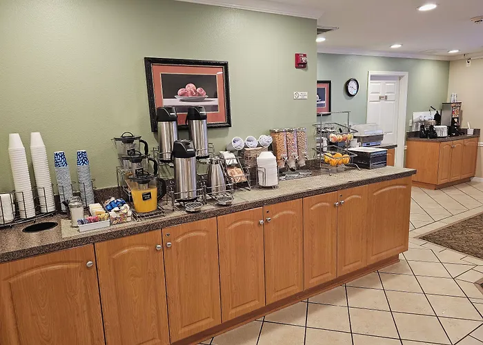 Roadstar Hotel Zephyrhills