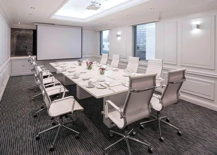 Nh Collection Plaza Santiago Hotel