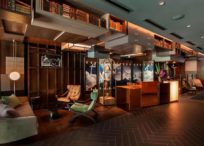 Hotel Emc2, Autograph Collection