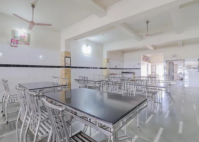 Hotel O Maldhari