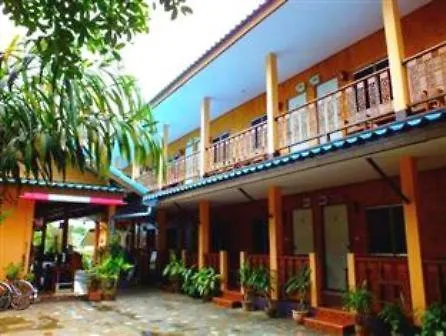 Tamarind Guesthouse Kanchanaburi