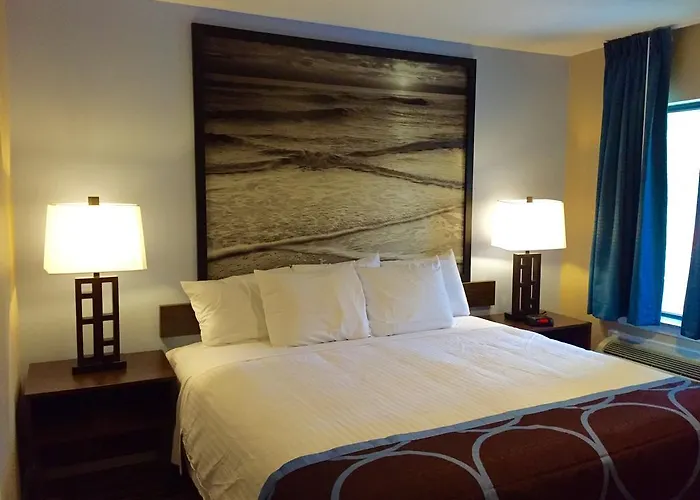 Super 8 By Wyndham Asbury Park Hotel