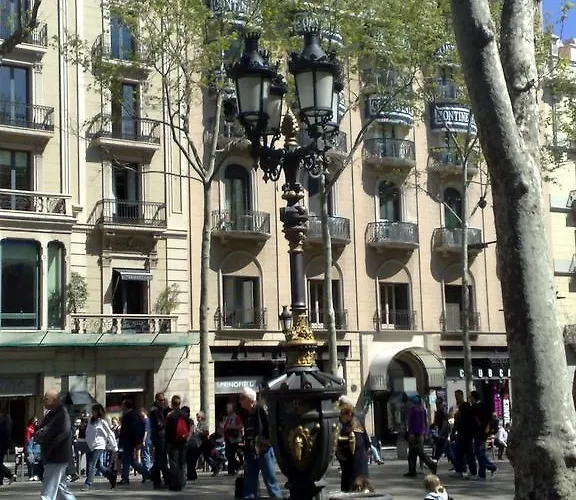 Hostal Capitol Ramblas Barcelone