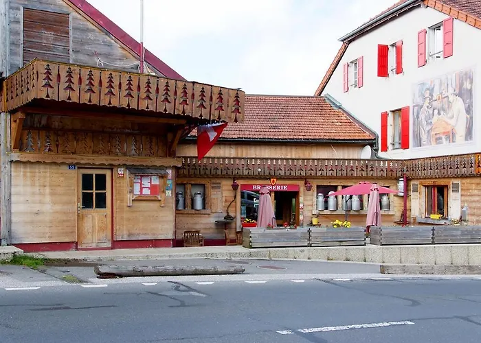 Hotel L'ARBEZIE Franco Suisse à Les Rousses