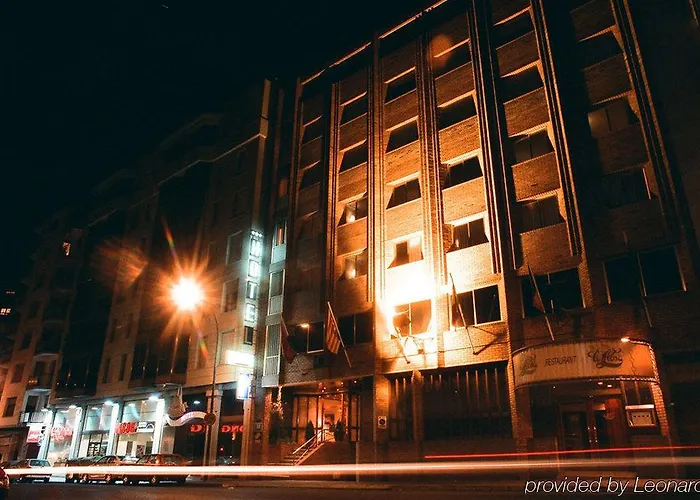 Camparan Suites