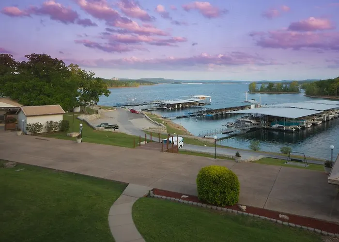 Branson Yacht Club Hotel Indian Point