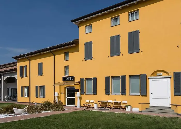 Hotel Forlanini 52 Parma