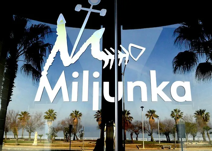 Residence Miljunka SantʼAgata di Militello