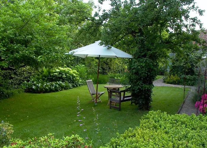 Altes Landhaus am Park (Bed&Breakfast)