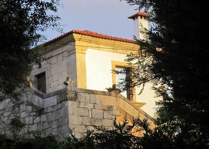 Casa Dalevada, Veade