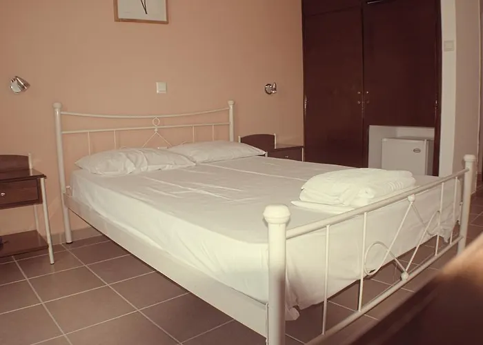 Nikolaki Rooms