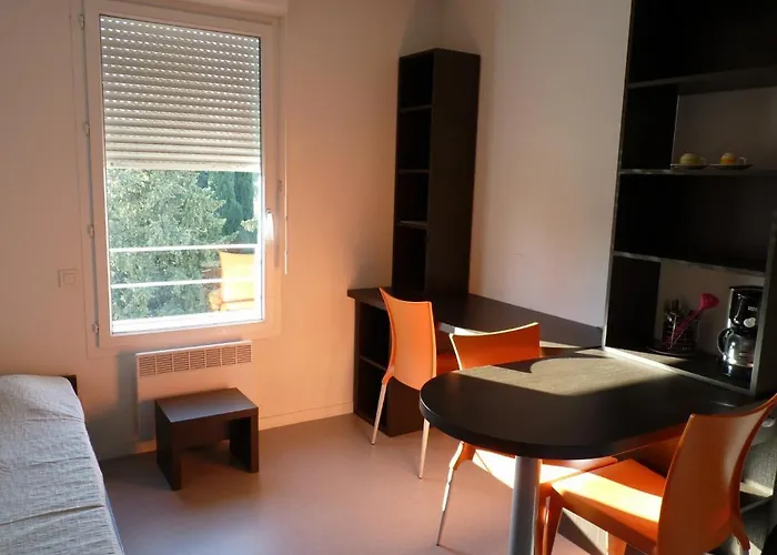 Aparthotel Parc Arena à Nîmes