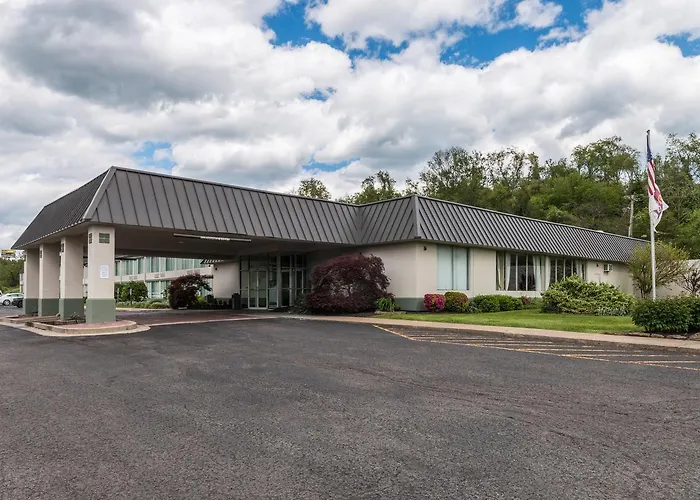 Suburban Extended Stay Hotel Fairmont