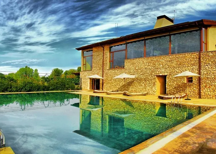 Hotel Rural y SPA Kinedomus Bienestar Fresnillo de Las Duenas