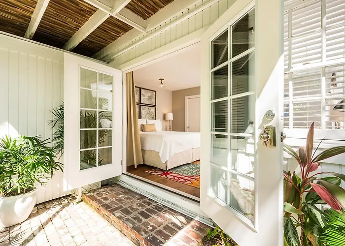 Old Town Manor Bed & Breakfast Key West