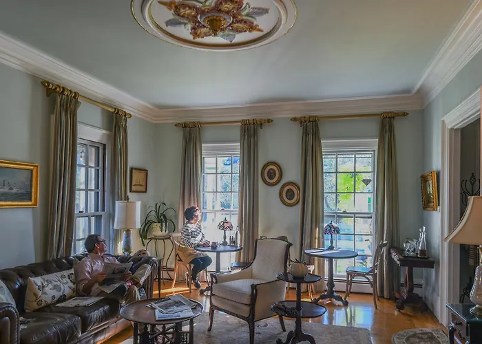 Captain Freeman Inn Brewster