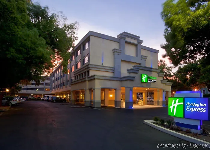 Holiday Inn Express Sacramento Convention Center, An Ihg Hotel