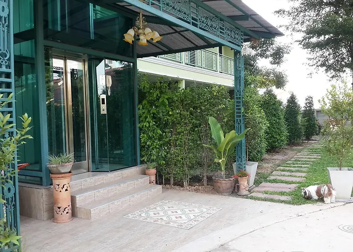 Garden Corner Resort & Hotel