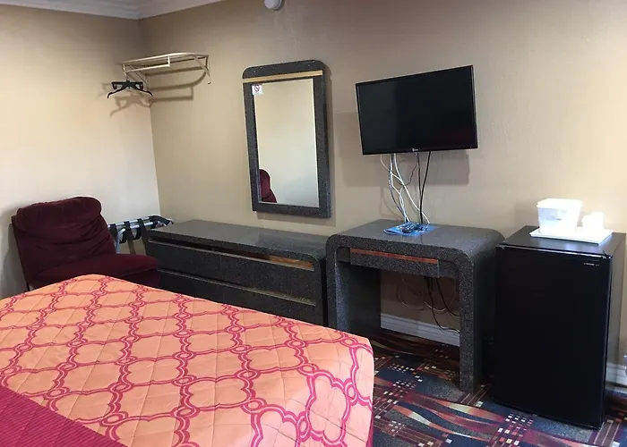 Budget Inn Lax-Lawndale