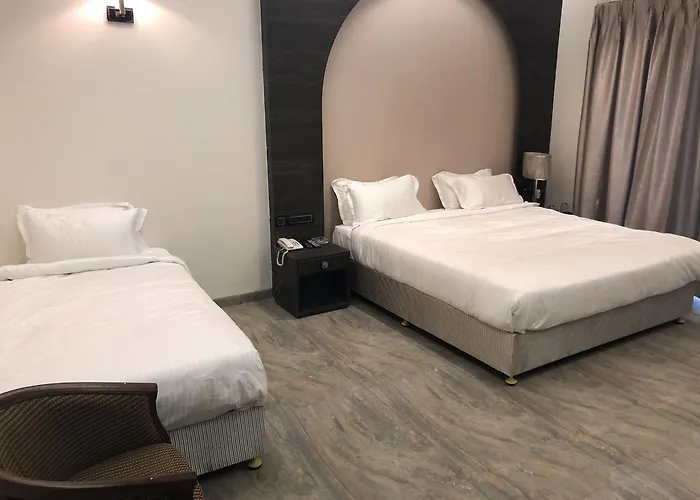 Hotel Sharanam
