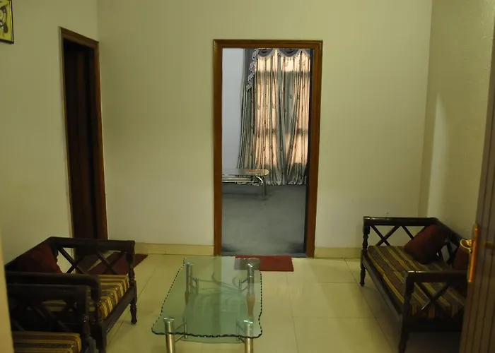 Hotel Pratiksha
